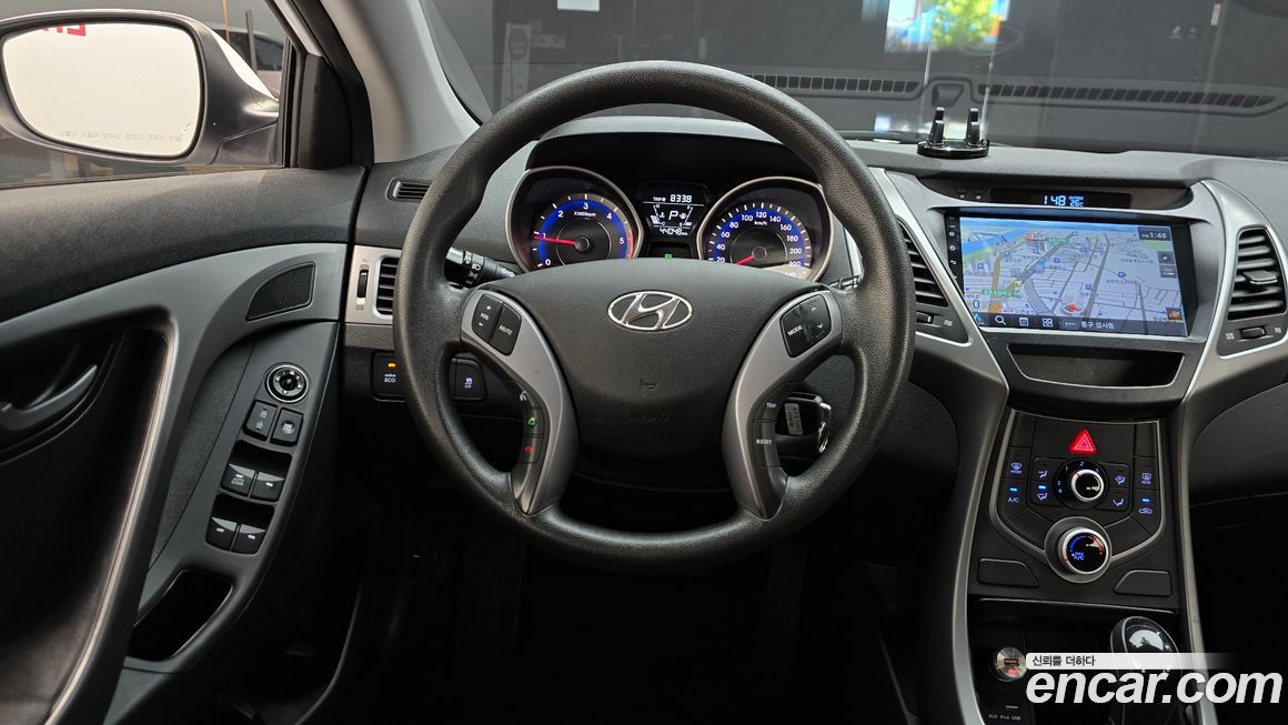 Hyundai AVANTE 2015