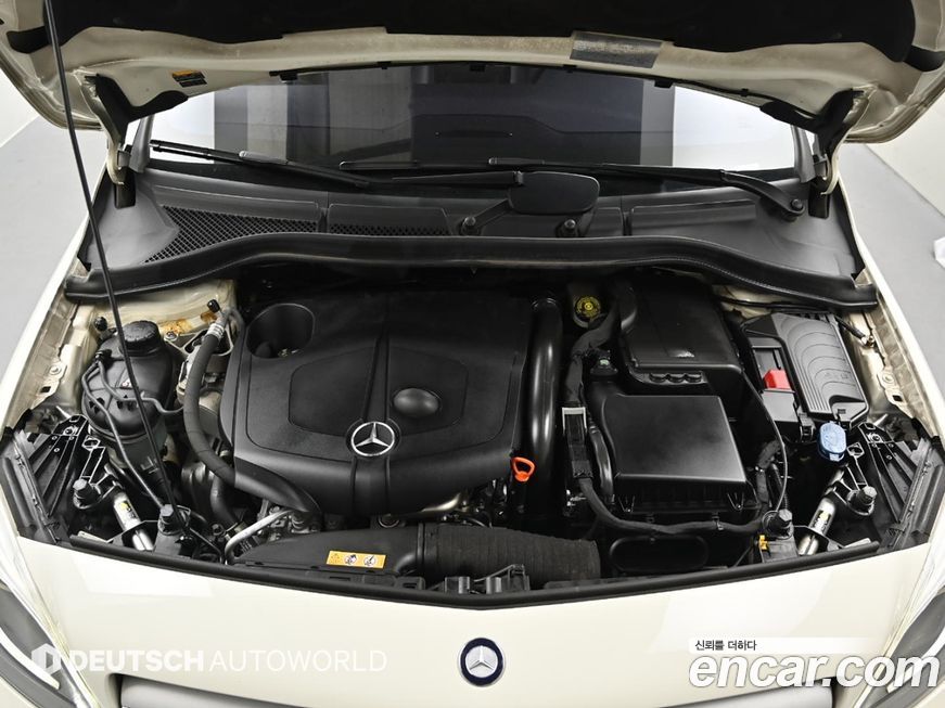 Mercedes-Benz B-Class 2013
