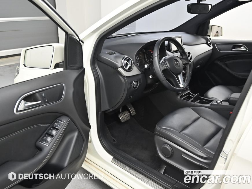 Mercedes-Benz B-Class 2013