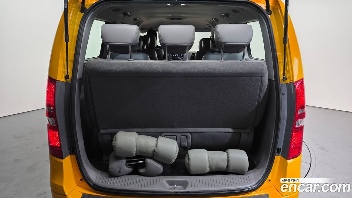 Hyundai Starex 2021