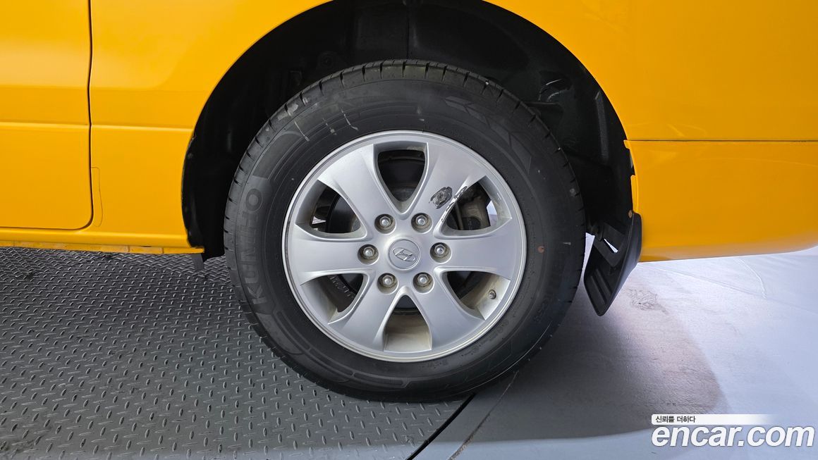 Hyundai Starex 2021