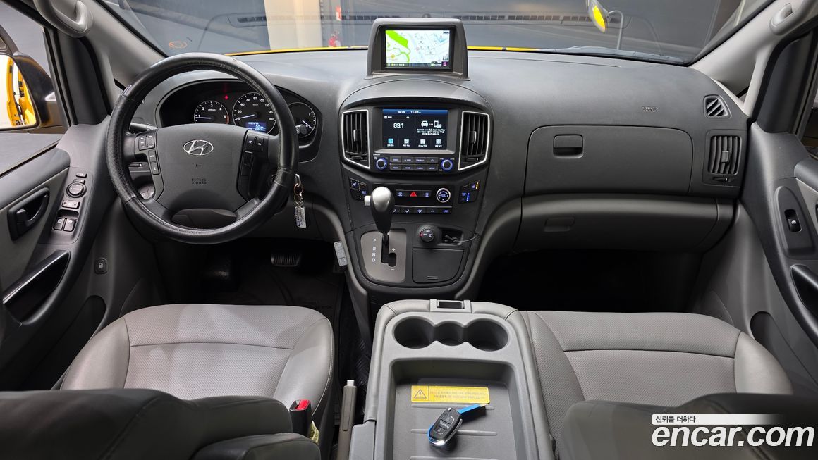 Hyundai Starex 2021
