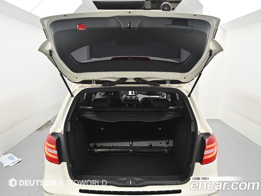 Mercedes-Benz B-Class 2013