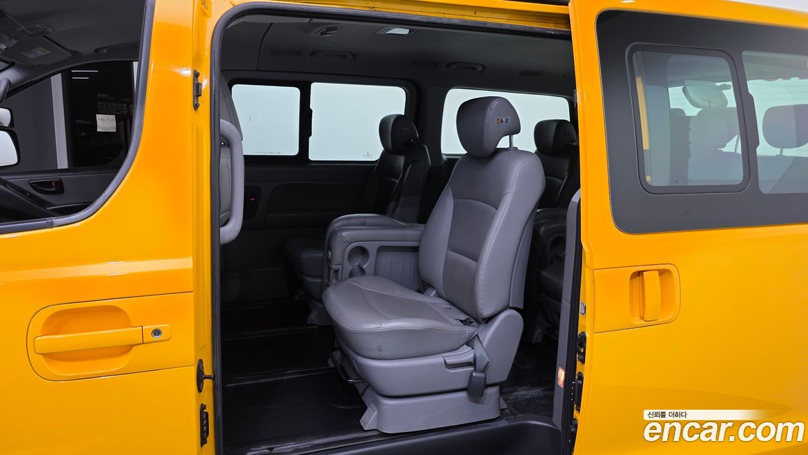 Hyundai Starex 2021