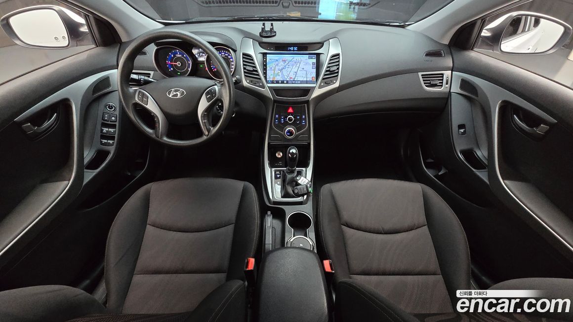 Hyundai AVANTE 2015