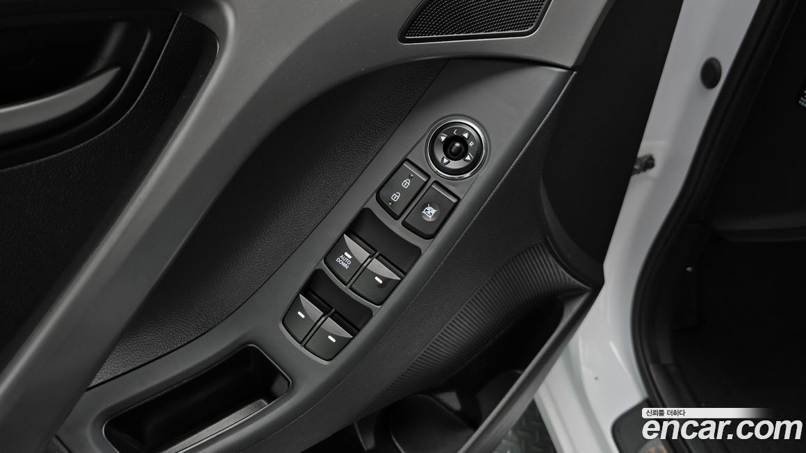 Hyundai AVANTE 2015