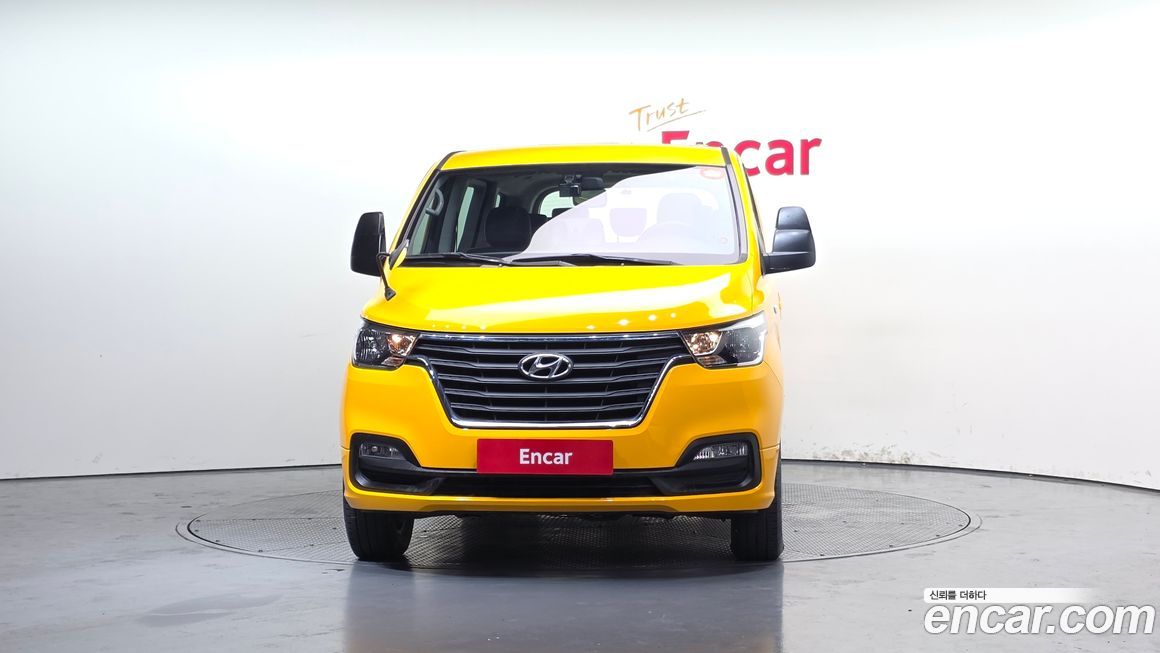 Hyundai Starex 2021