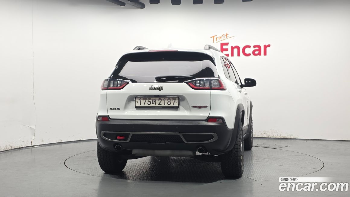 Jeep Cherokee 2021