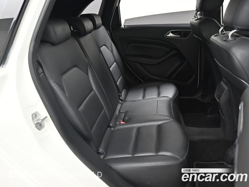 Mercedes-Benz B-Class 2013