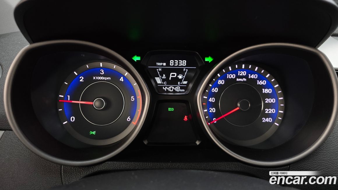 Hyundai AVANTE 2015