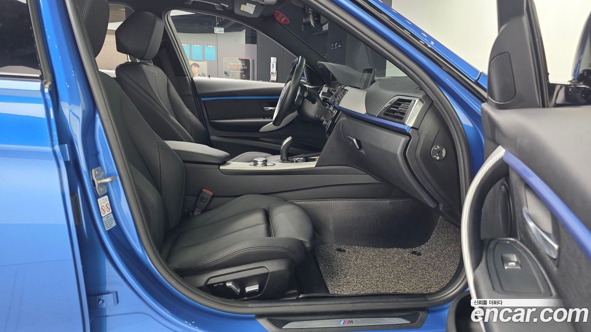 BMW 3-Series 2018