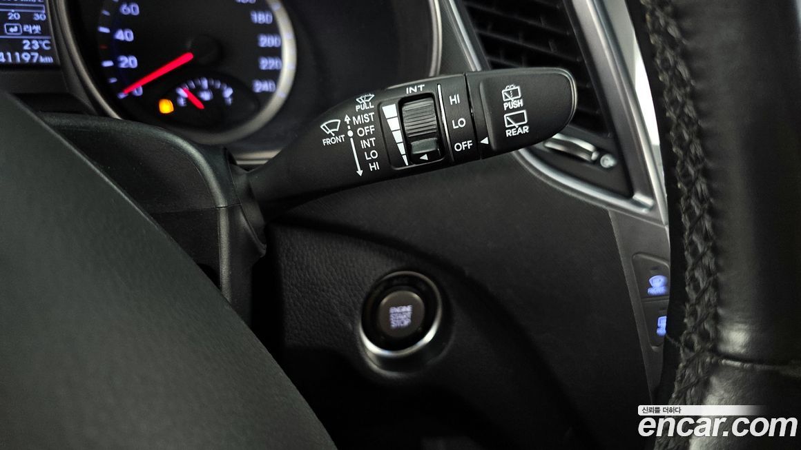Hyundai Santafe 2015
