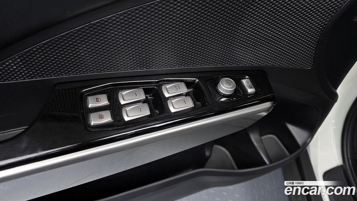 KG_Mobility_Ssangyong TIBOLI 2015