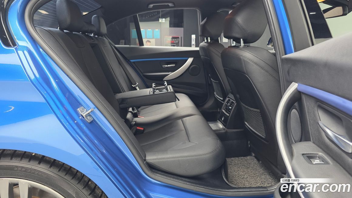 BMW 3-Series 2018