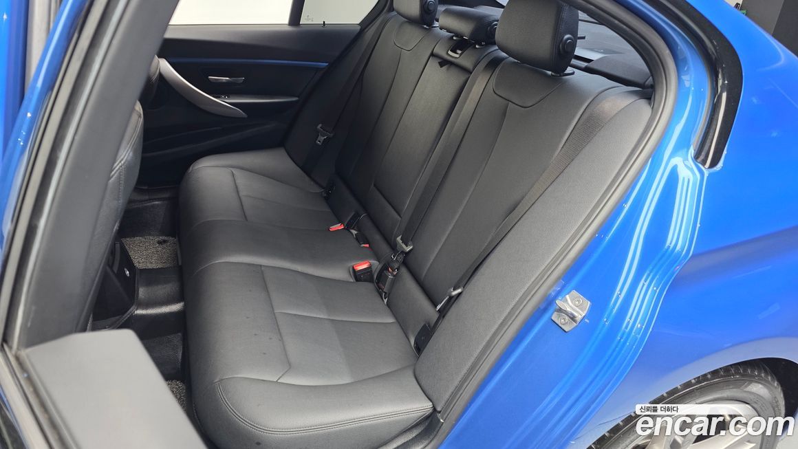 BMW 3-Series 2018