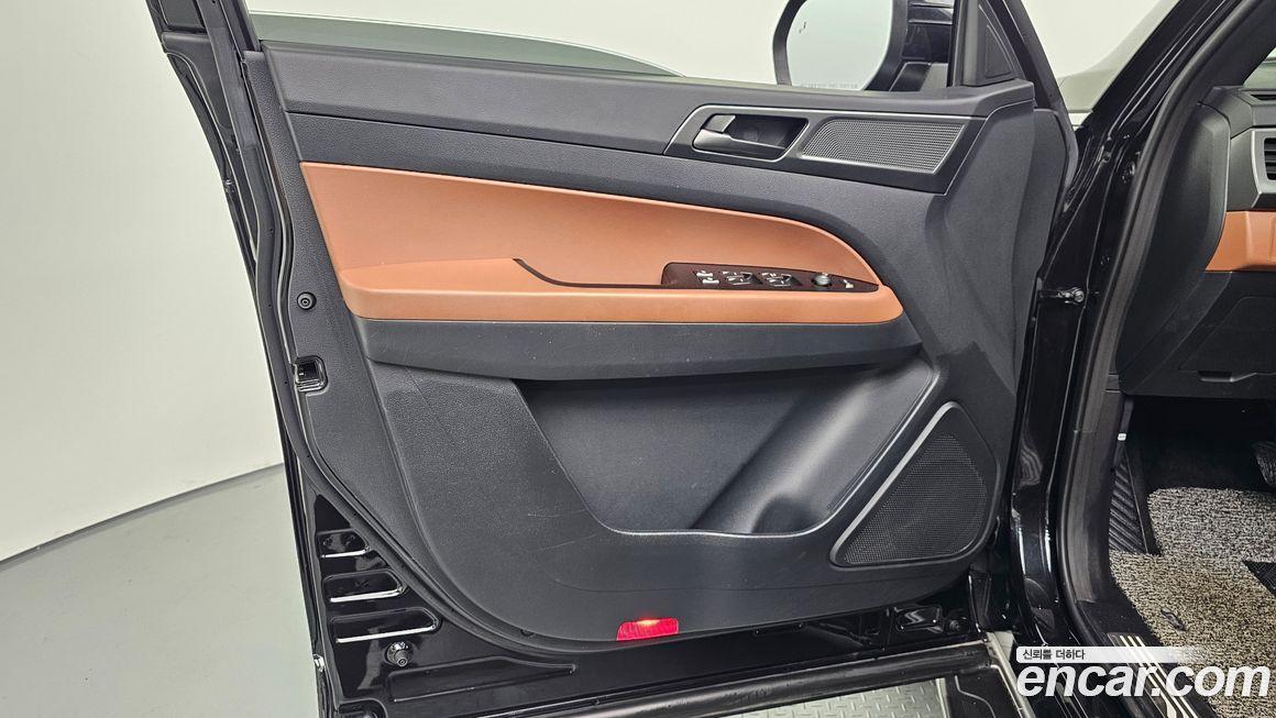 KG_Mobility_Ssangyong Rexton 2020