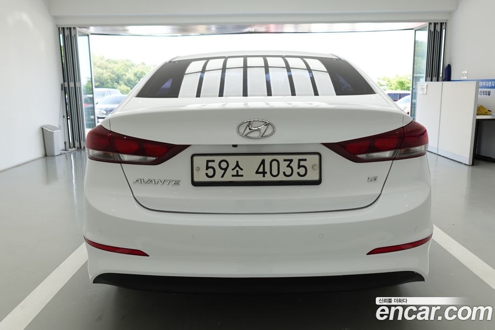 Hyundai AVANTE 2018