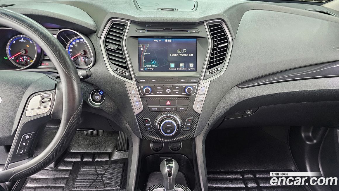Hyundai Santafe 2015