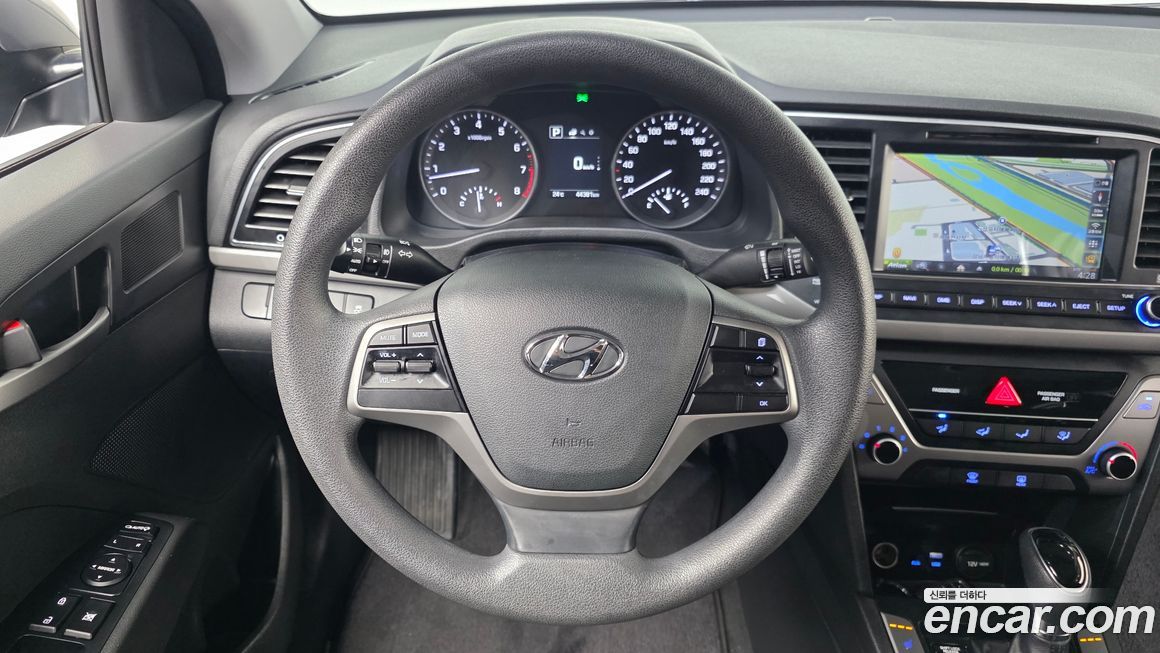 Hyundai AVANTE 2017
