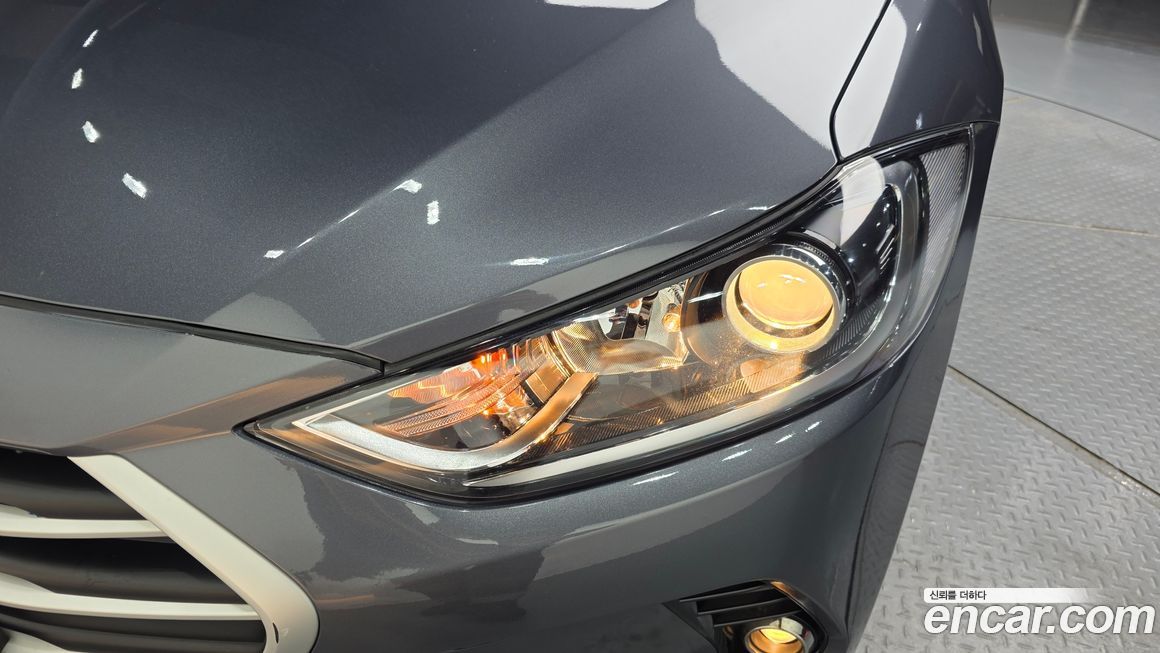 Hyundai AVANTE 2017