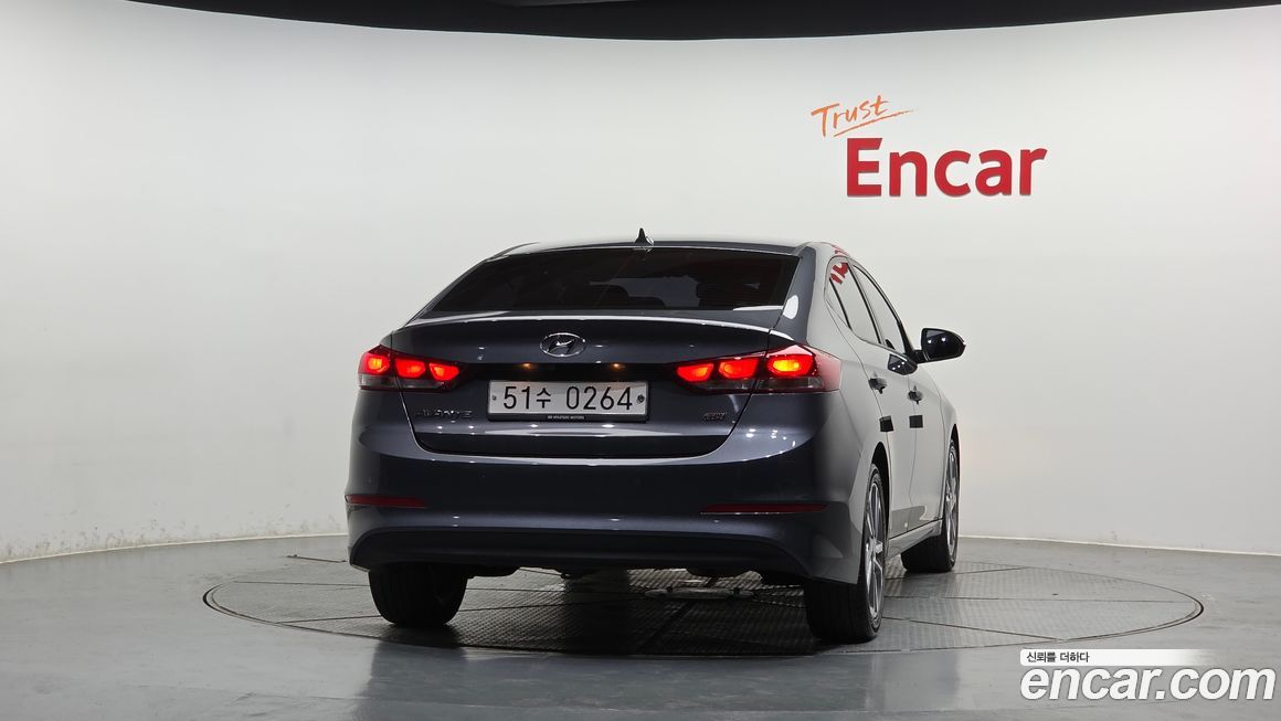 Hyundai AVANTE 2017