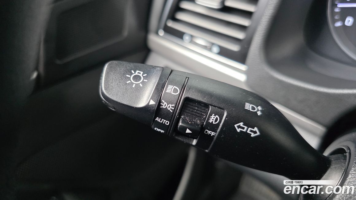 Hyundai AVANTE 2017