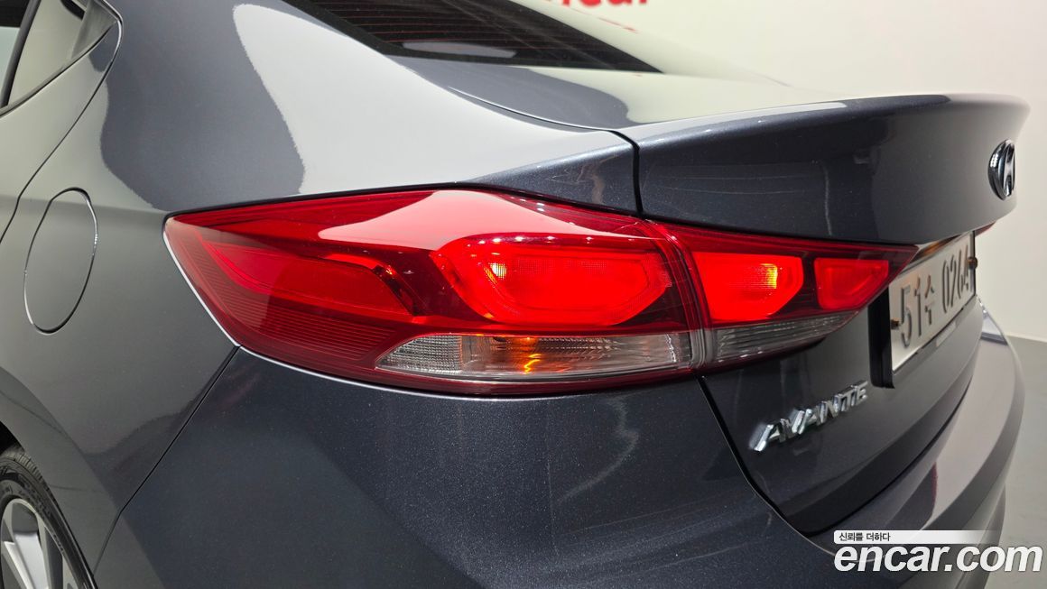 Hyundai AVANTE 2017