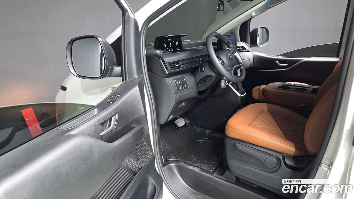 Hyundai Staria 2022