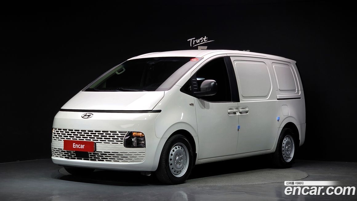 Hyundai Staria 2022