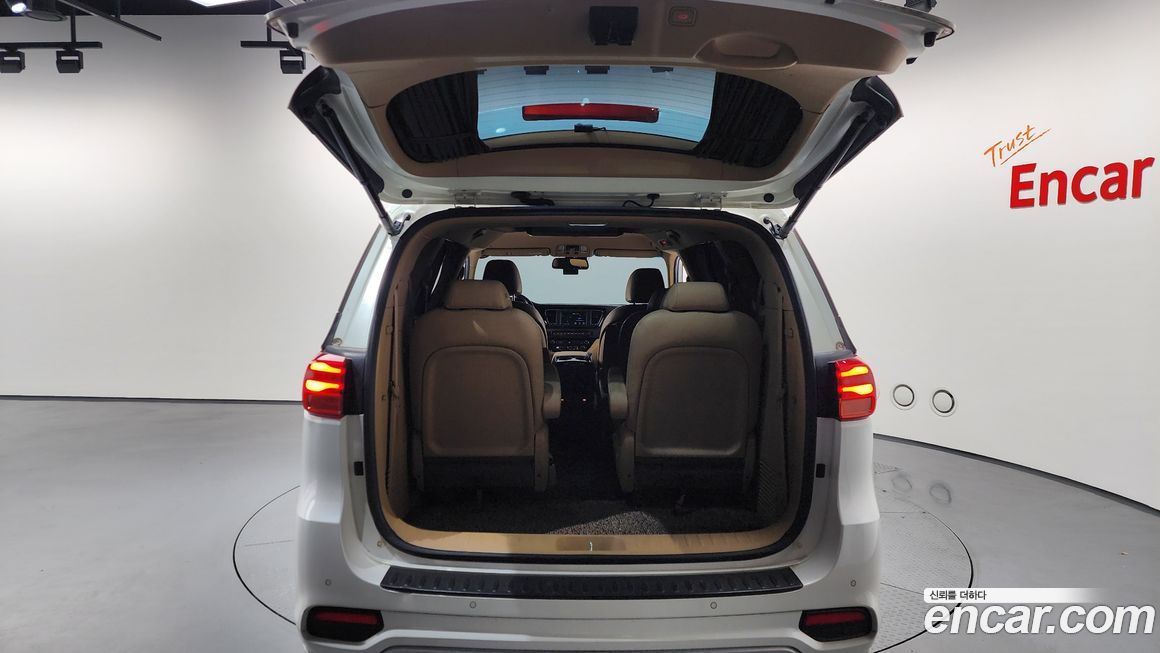Kia Canival 2019