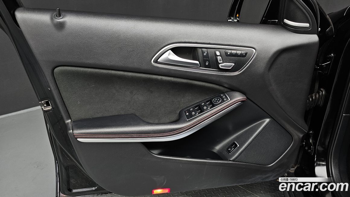Mercedes-Benz GLA-Class 2019