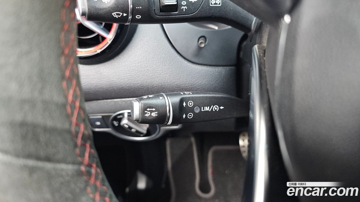 Mercedes-Benz GLA-Class 2019