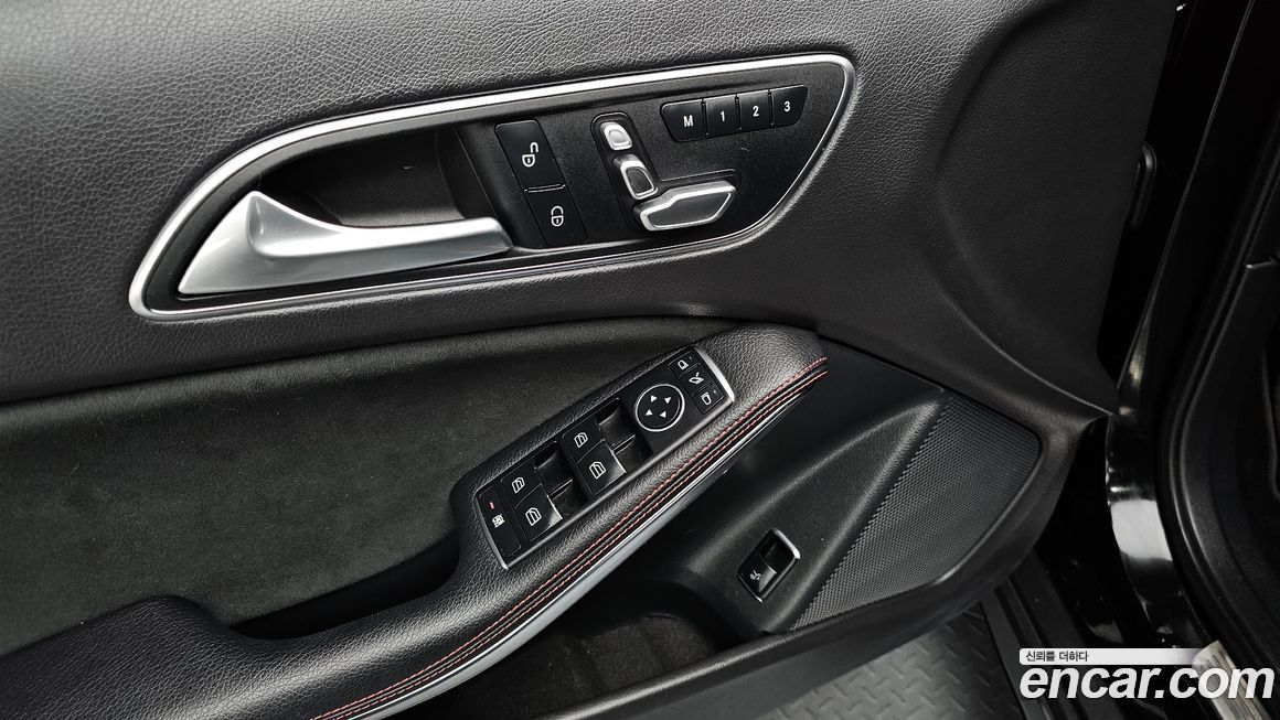 Mercedes-Benz GLA-Class 2019
