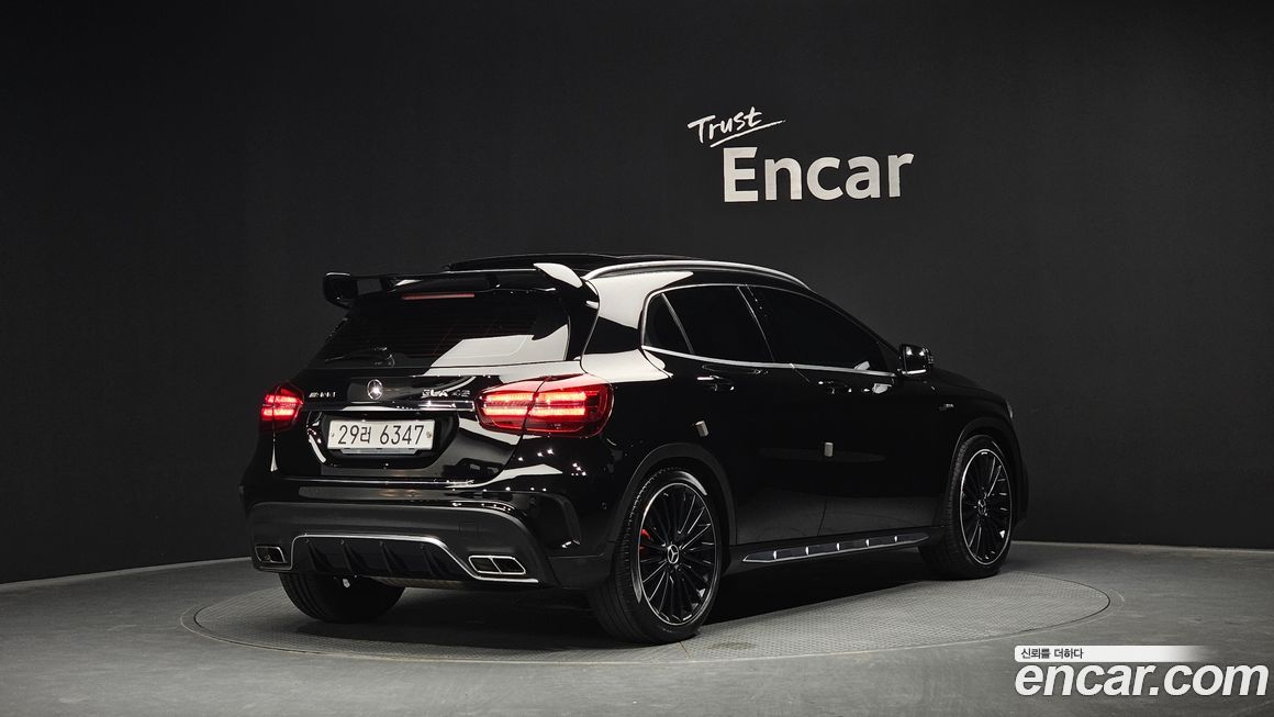 Mercedes-Benz GLA-Class 2019