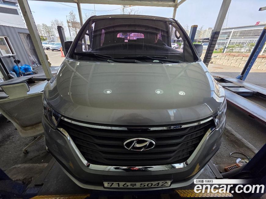 Hyundai Starex 2018