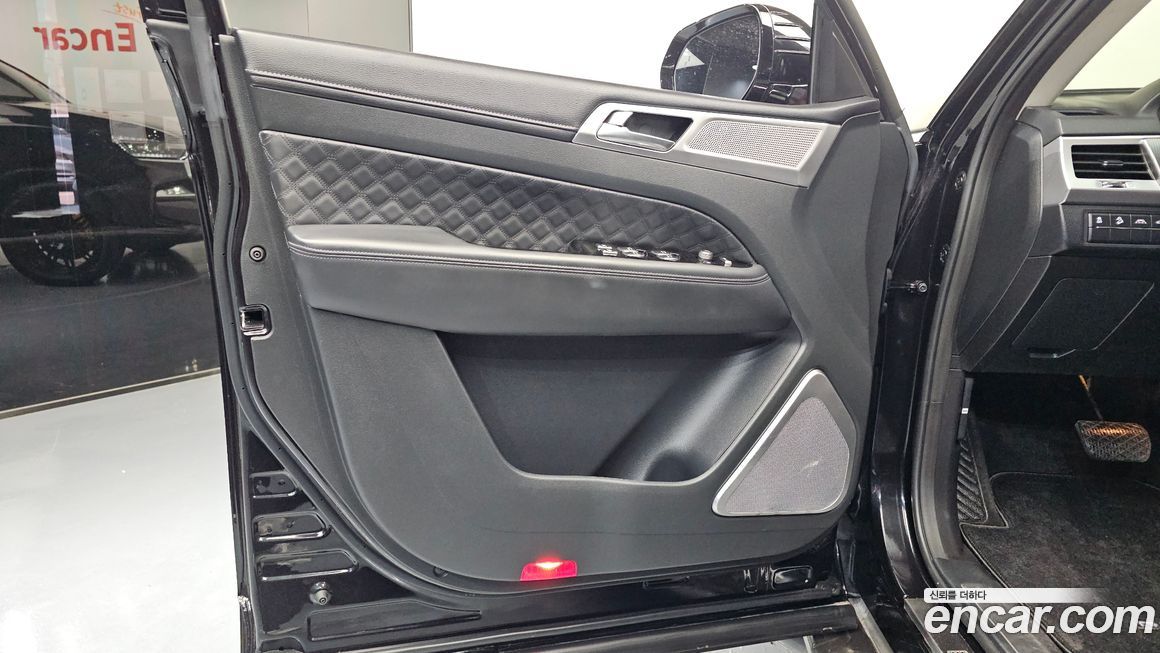 KG_Mobility_Ssangyong Rexton 2021