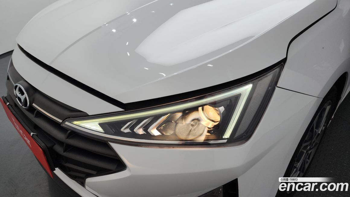 Hyundai AVANTE 2019