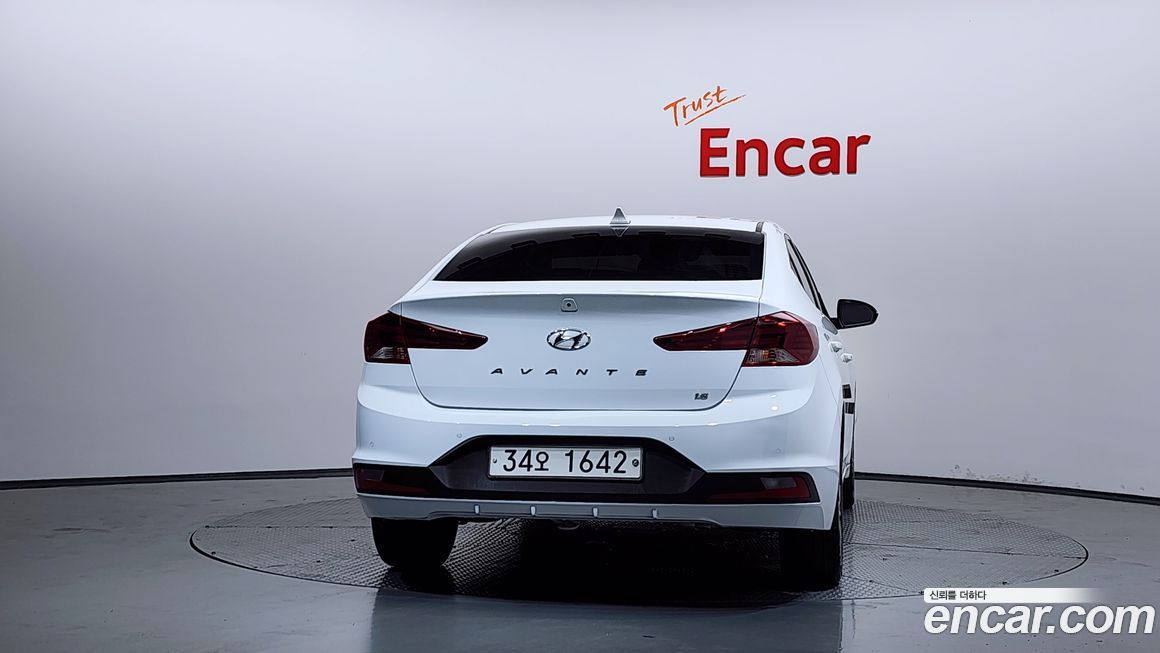 Hyundai AVANTE 2019