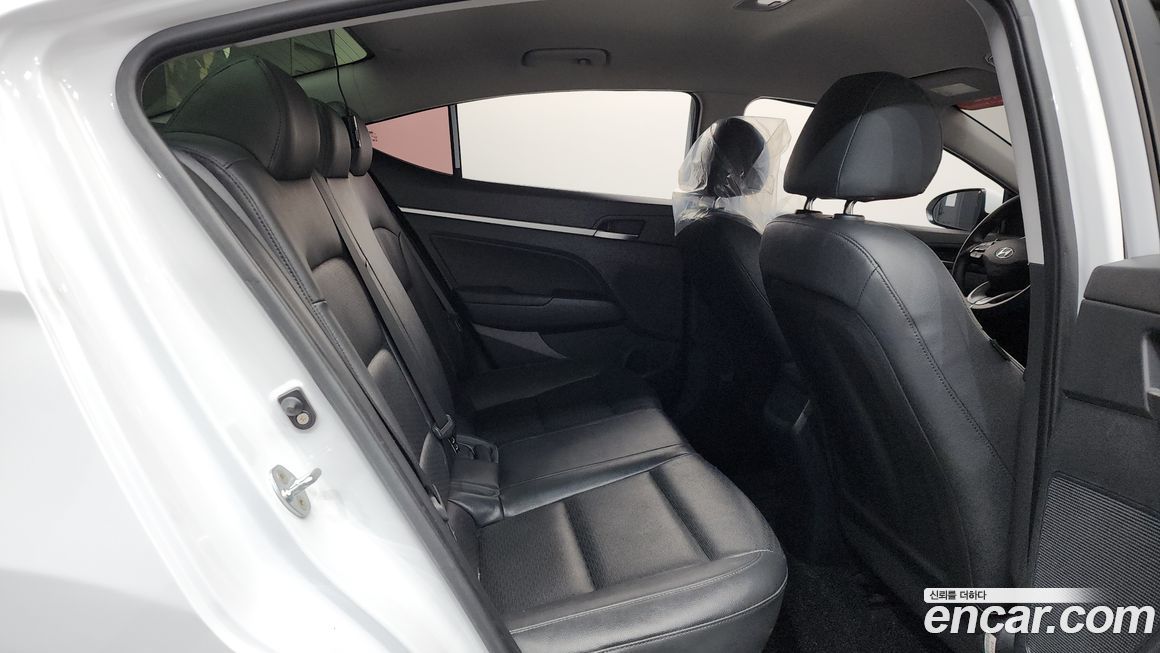 Hyundai AVANTE 2019