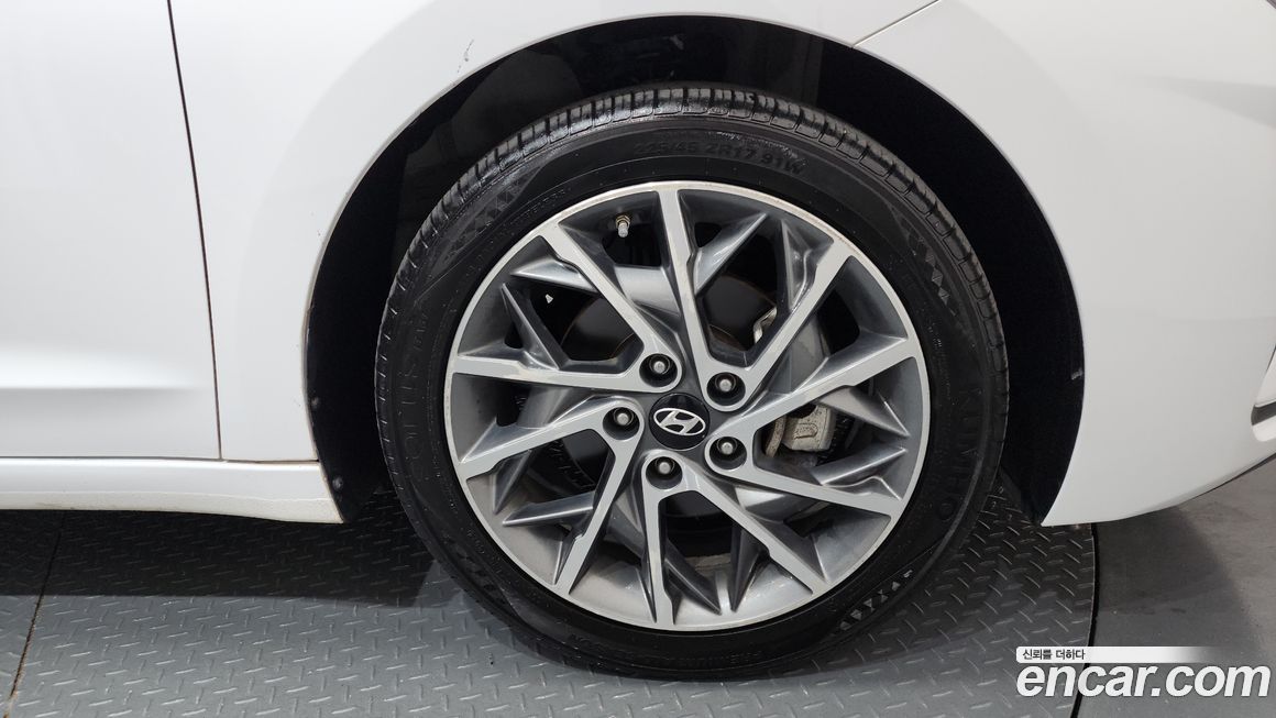 Hyundai AVANTE 2019