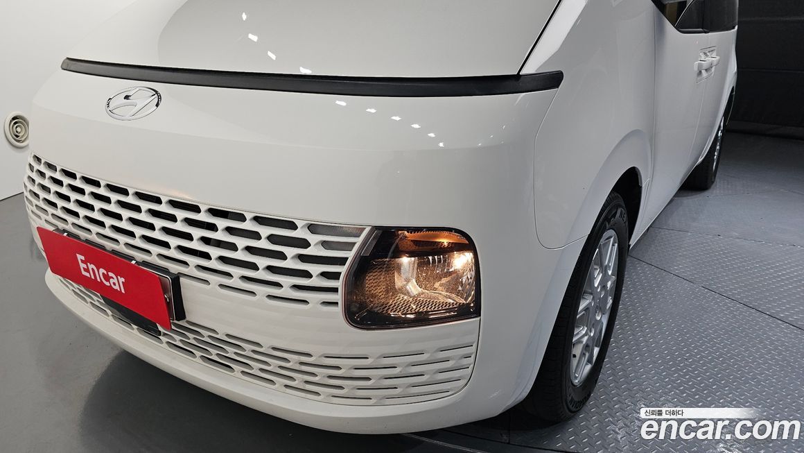 Hyundai Staria 2022