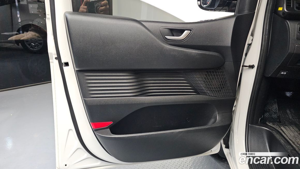 Hyundai Staria 2022