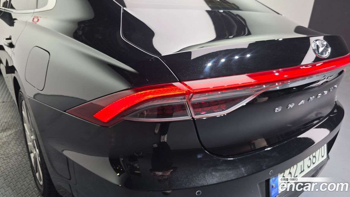 Hyundai Grandeur 2021