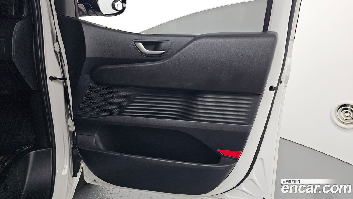 Hyundai Staria 2022