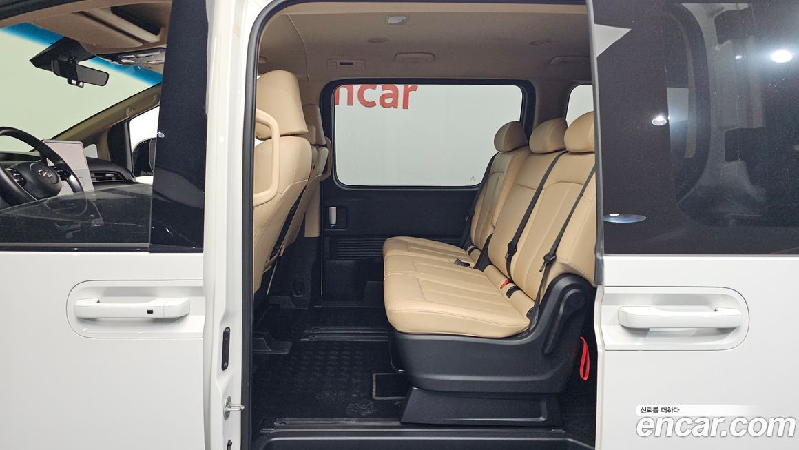 Hyundai Staria 2022