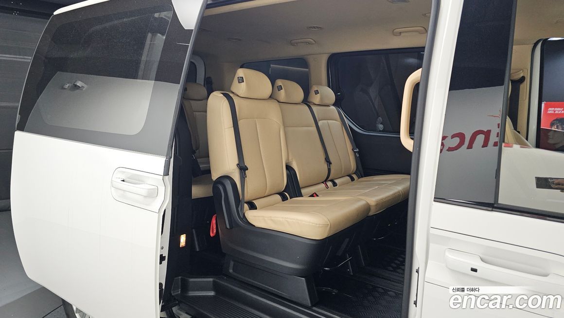 Hyundai Staria 2022