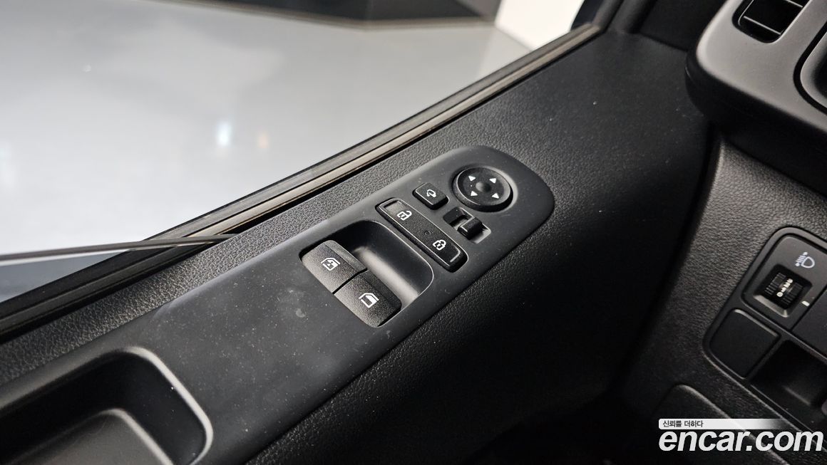 Hyundai Staria 2022