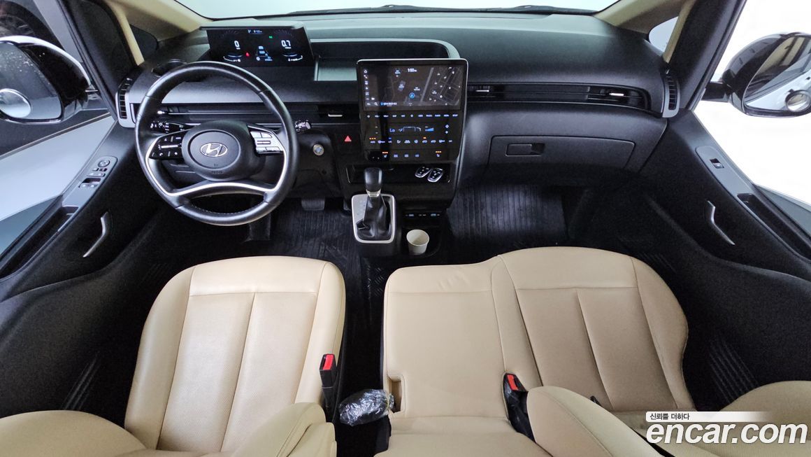 Hyundai Staria 2022