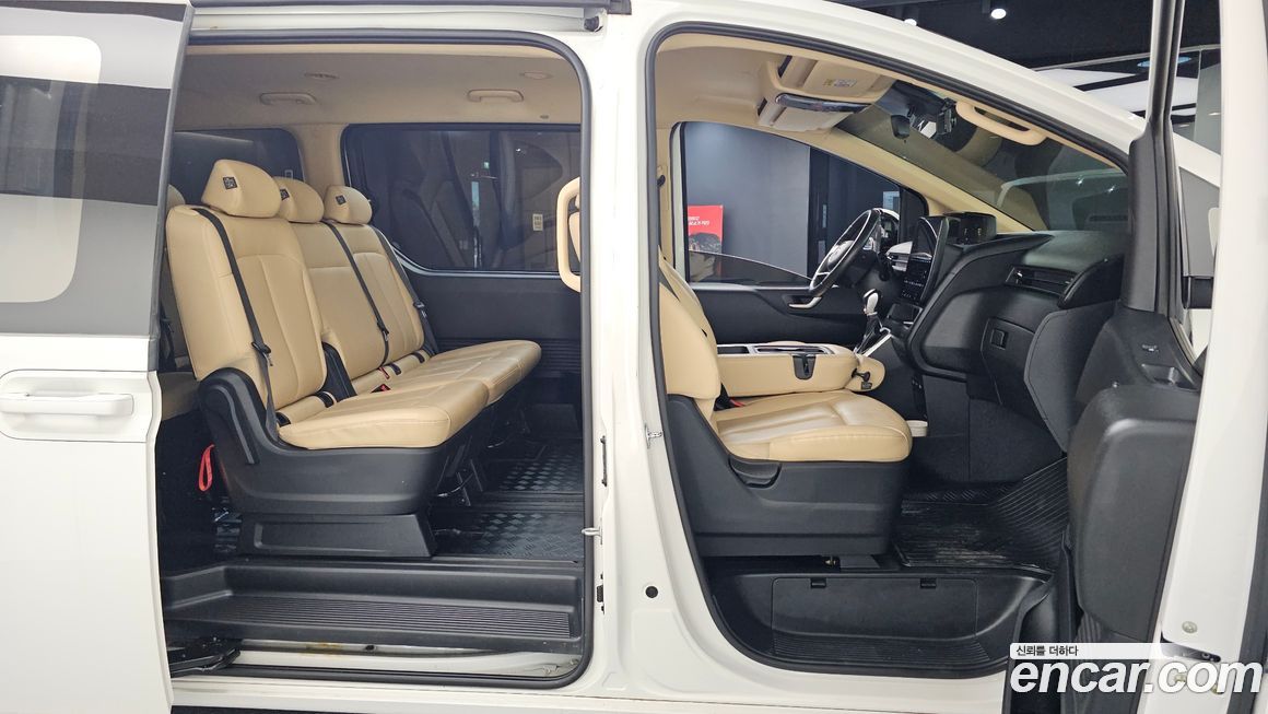 Hyundai Staria 2022