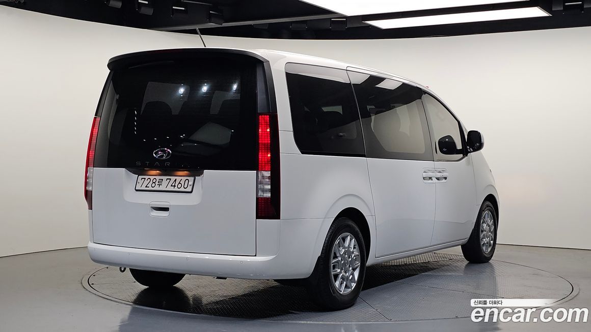 Hyundai Staria 2022